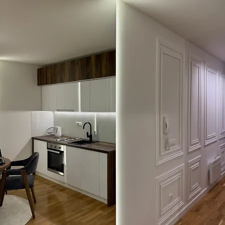 Apartamento Rest Apartment, - Mountain View, Access & Free Garage *